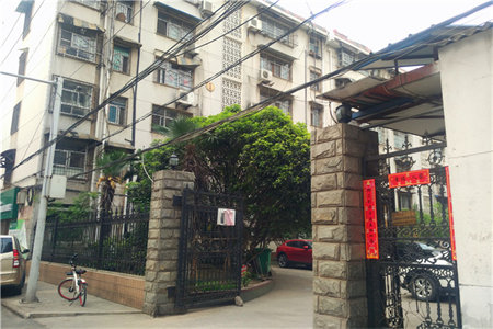 出售泰安银座城市广场2室1厅1卫87平简单装修
